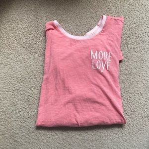 Pink short sleeve graphic shirt